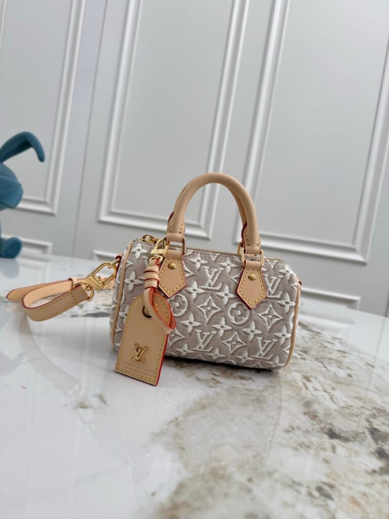 LOUIS VUITTON Nano Speedy 白楊木色 Monogram Emblème 提花迷你枕頭包