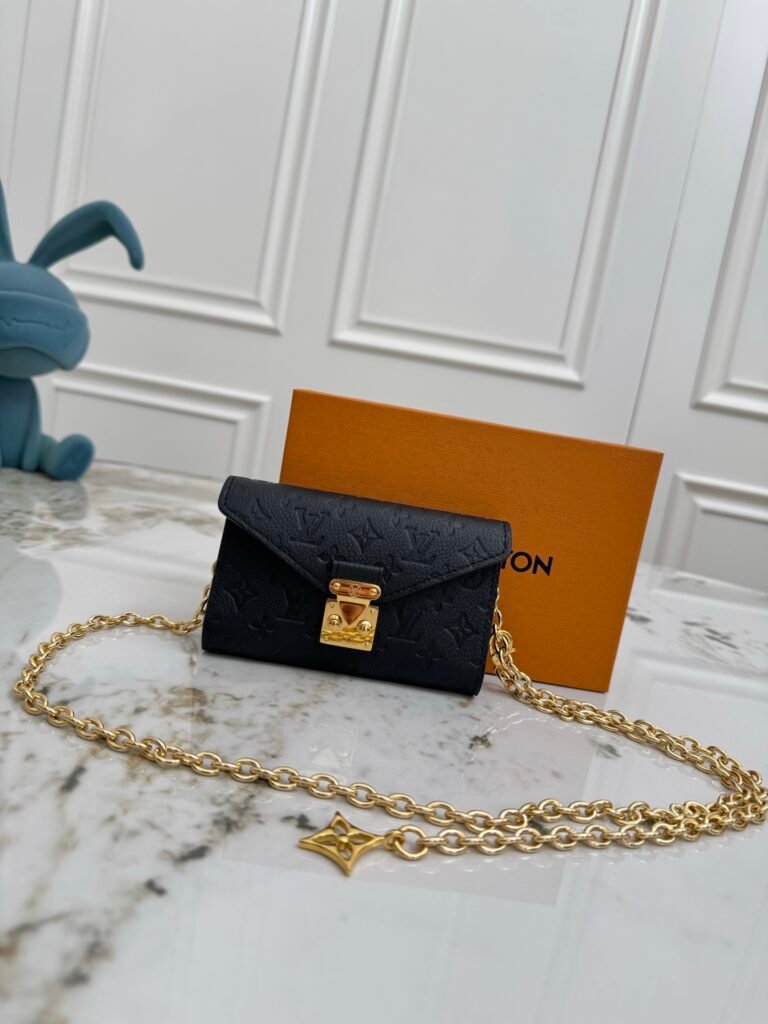 LOUIS VUITTON Pochette Métis 黑色壓紋鏈條包