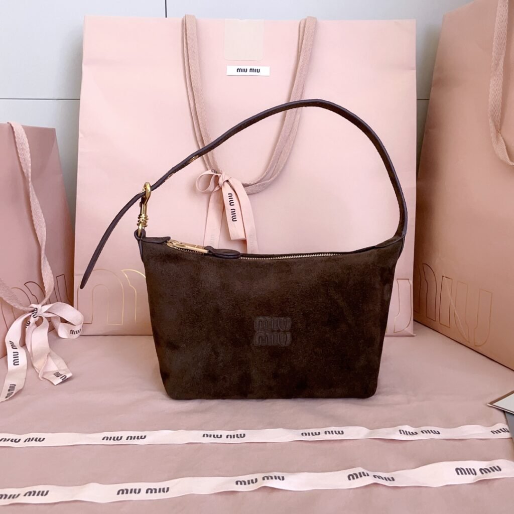 MIU MIU Spirit 深棕色麂皮 Hobo 腋下包