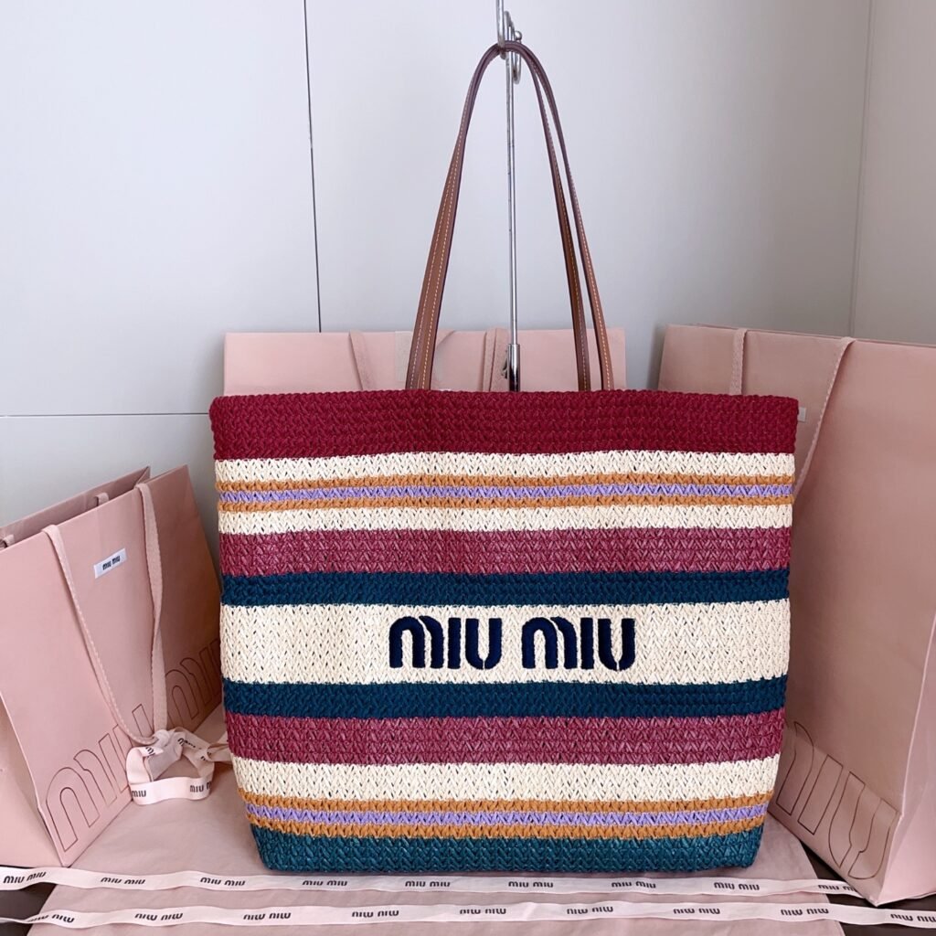 MIU MIU Ivy 鉤針編織條紋托特包