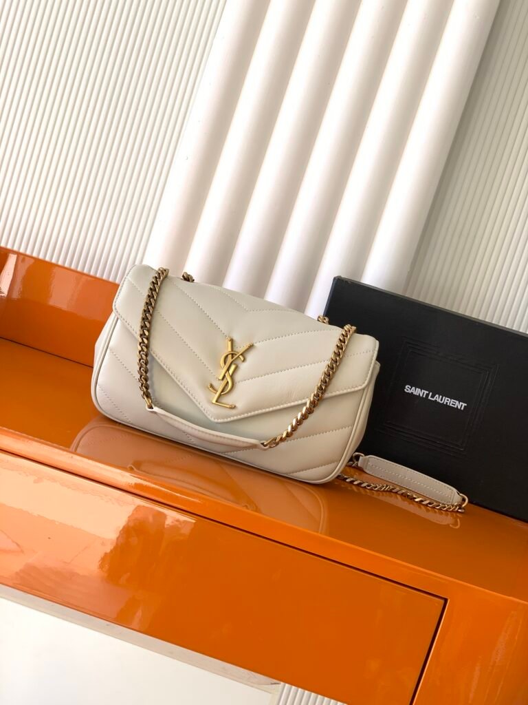 SAINT LAURENT LouLou 小號提把鏈條包 奶油白