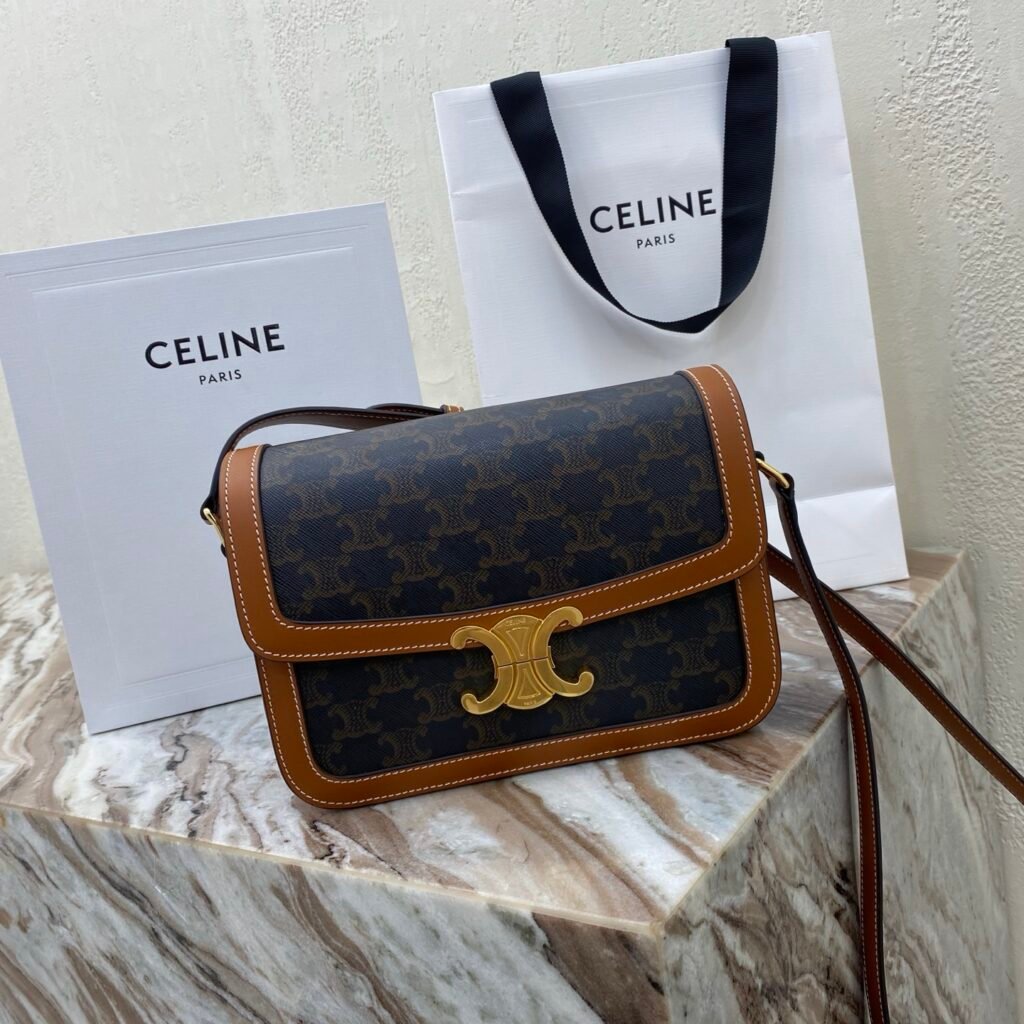 CELINE TEEN TRIOMPHE 凱旋門翻蓋包 老花
