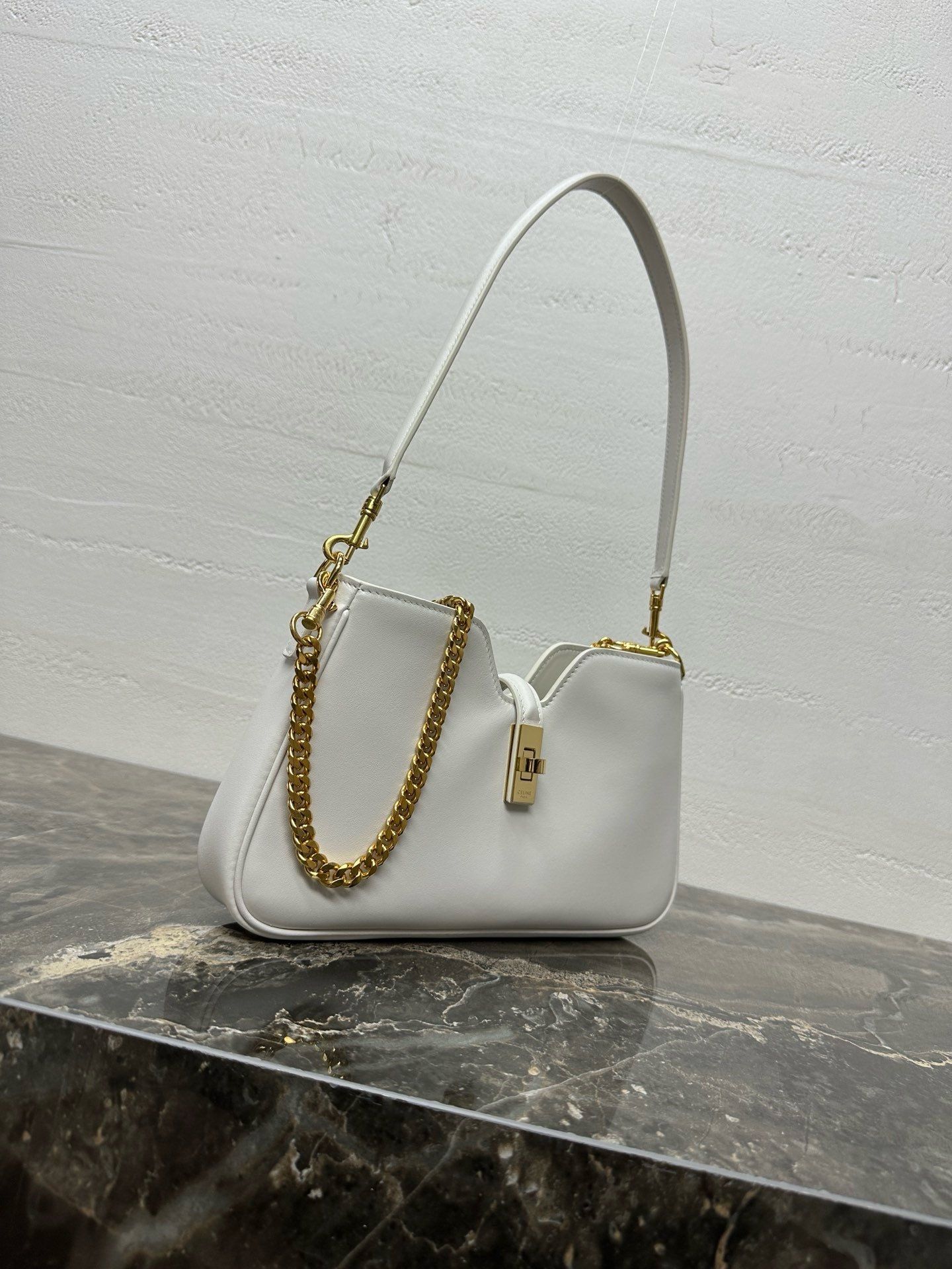 CELINE CAMILLE 16 SOFT 肩背包 米白色光滑小牛皮:圖片 2