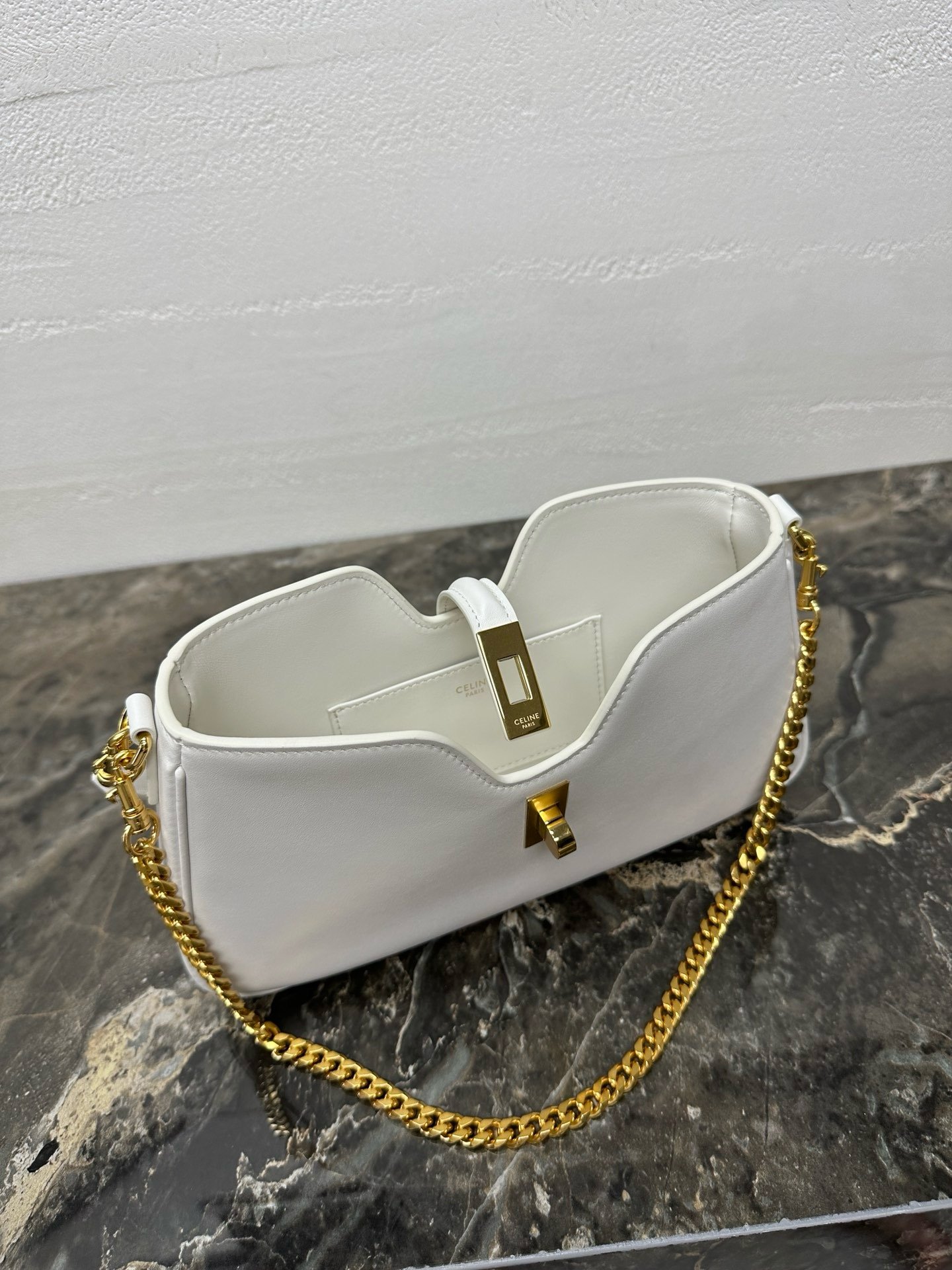 CELINE CAMILLE 16 SOFT 肩背包 米白色光滑小牛皮:圖片 7
