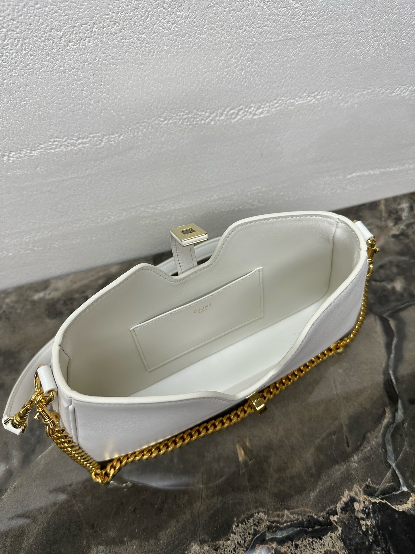 CELINE CAMILLE 16 SOFT 肩背包 米白色光滑小牛皮:圖片 8