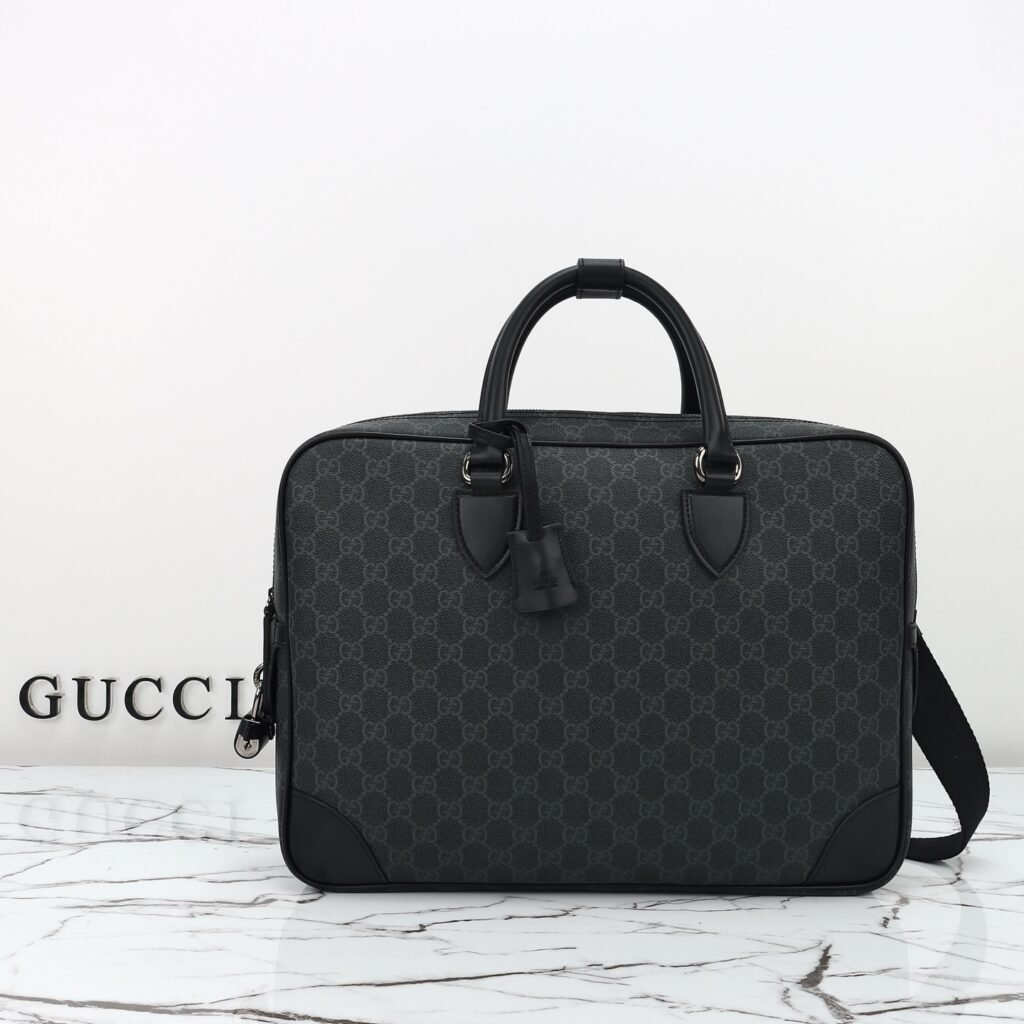 GUCCI GG Emblem 中號黑灰 GG 老花公文包
