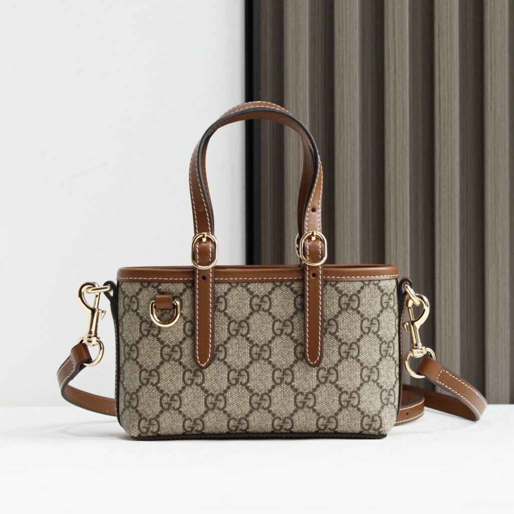 GUCCI GG Emblem 迷你老花手提托特包