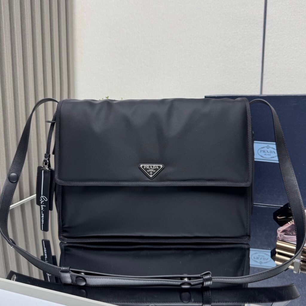 PRADA Re-Nylon 兩用郵差包 黑色