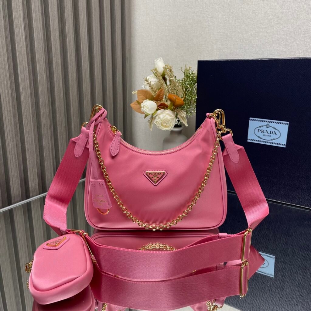 PRADA Re-Nylon Hobo 腋下包 粉色