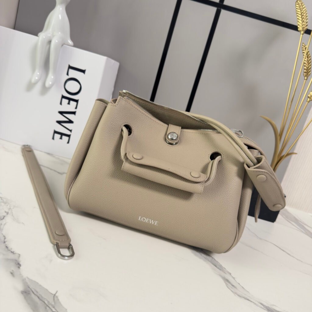 LOEWE Madrid 小號牛皮手提斜挎包粘土灰