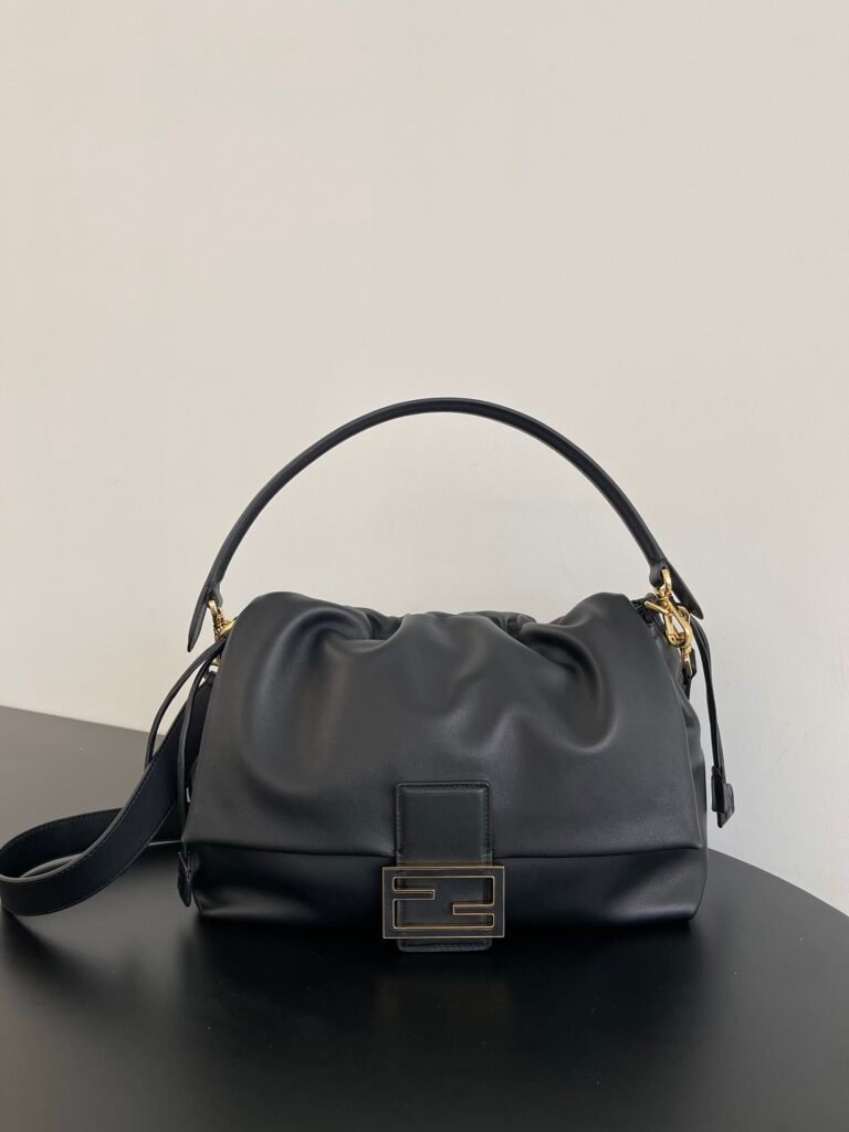 FENDI Mamma Baguette 黑色軟皮抽褶法棍手提包