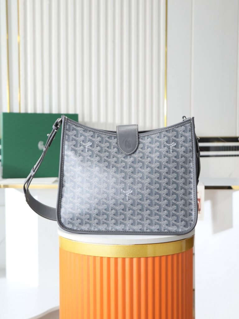 GOYARD Musette 戈雅伊芙琳 灰色